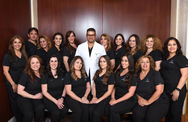 Aron Nusbaum, M.D. logo