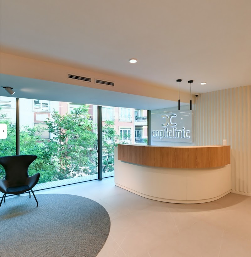 CapilClinic Barcelona logo