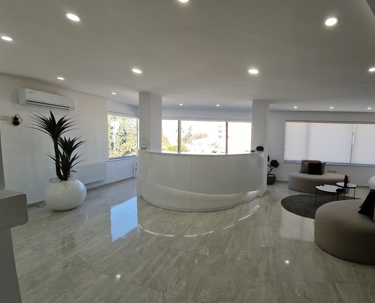 Corail Hair Clinic - Greffe de cheveux Tunisie et médecine esthétique logo