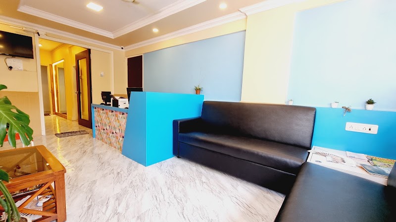 Dr Koya's HHW | Hair Transplant, GFC Treatment Services logo