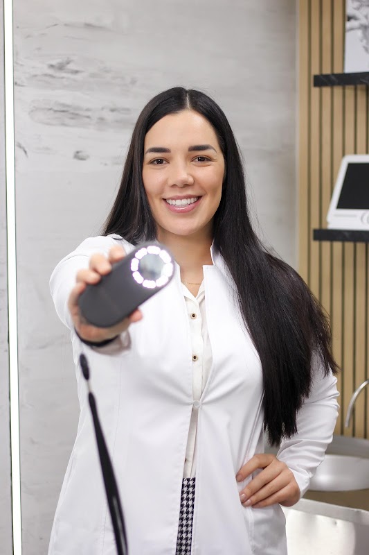 Dra.D10 - Medicina Estética logo