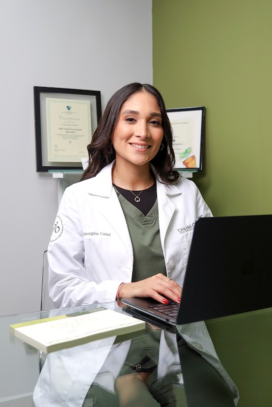 Dra. Georgina Curiel Fernandez logo