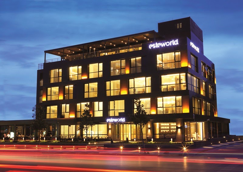 Esteworld Altunizade Cerrahi Kompleksi | Saç Ekimi | Plastik Cerrahi | Diş Estetiği | Medikal Estetik logo