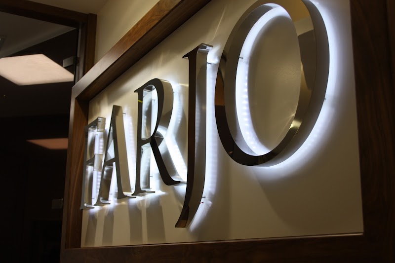 Farjo Hair Institute logo