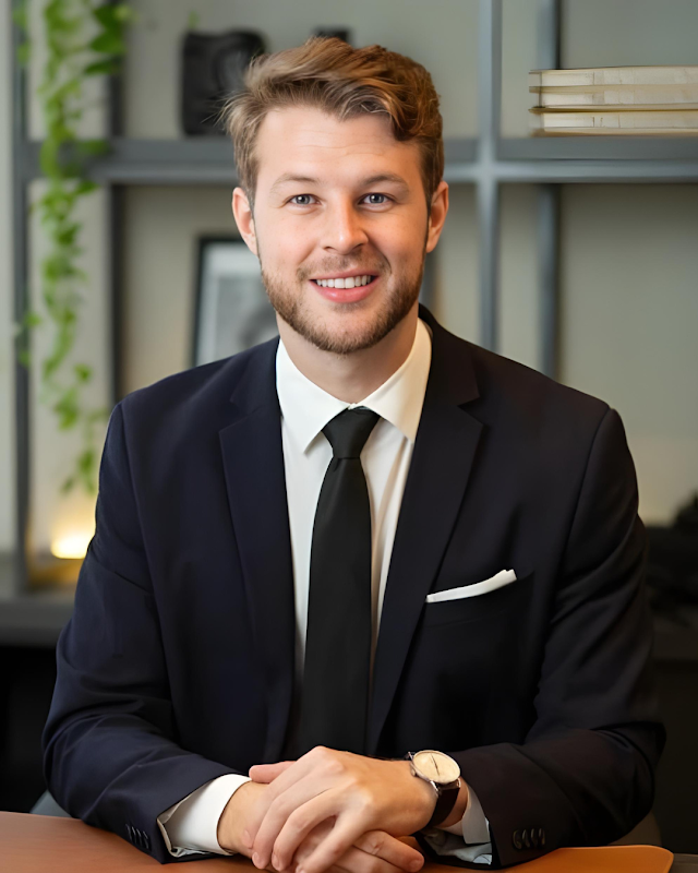 Instituto Mann - Dr Fellipe Mann | MMP, terapia capilar, Transplante capilar e de sobrancelha logo