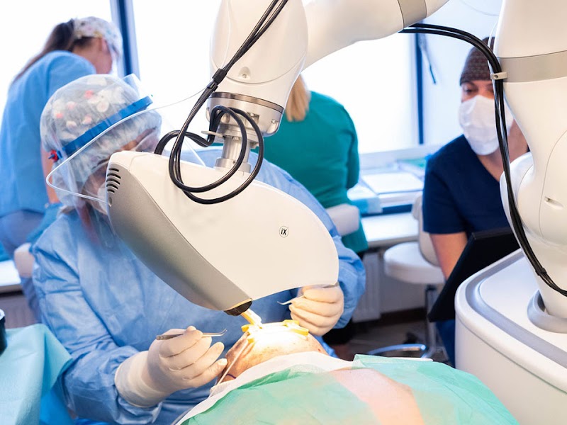 Klinika Elite | Przeszczep włosów | Przeszczep zakoli | Przeszczep brody | Przeszczep Brwi Warszawa logo