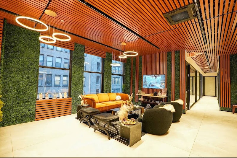 Peak Hair Restoration & Transplant Center- New York City logo