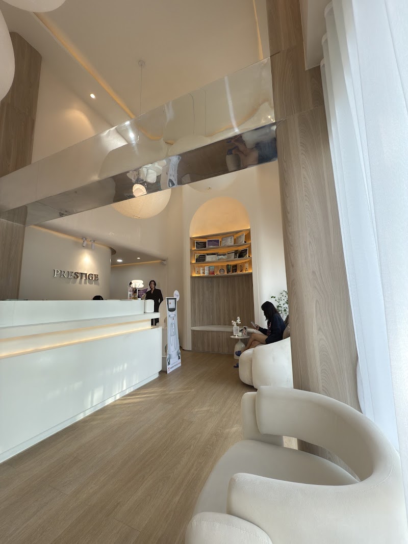 Prestige clinic เพรสทีจ คลินิกเชียงใหม่ logo