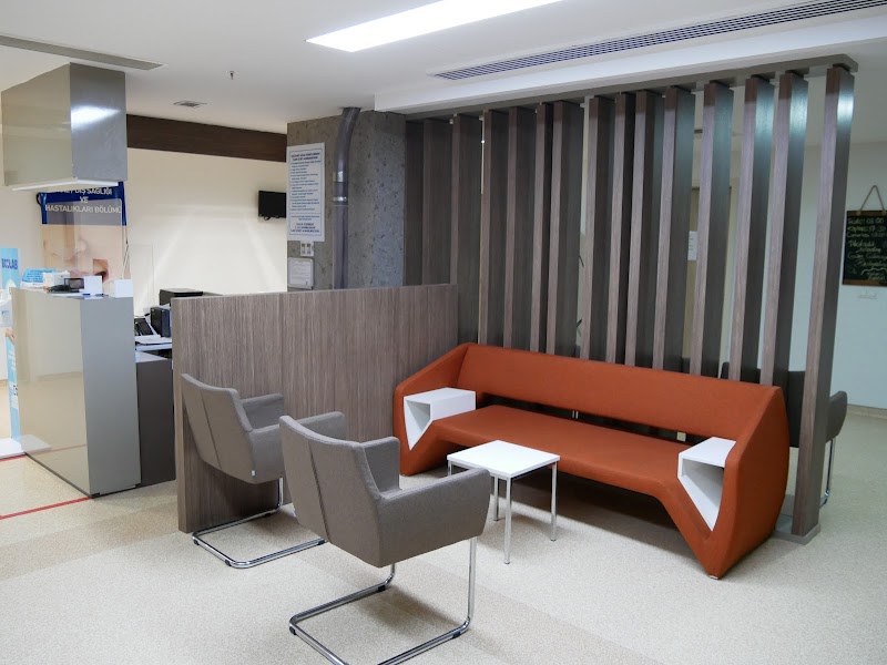 PROFUE Hair Clinic logo