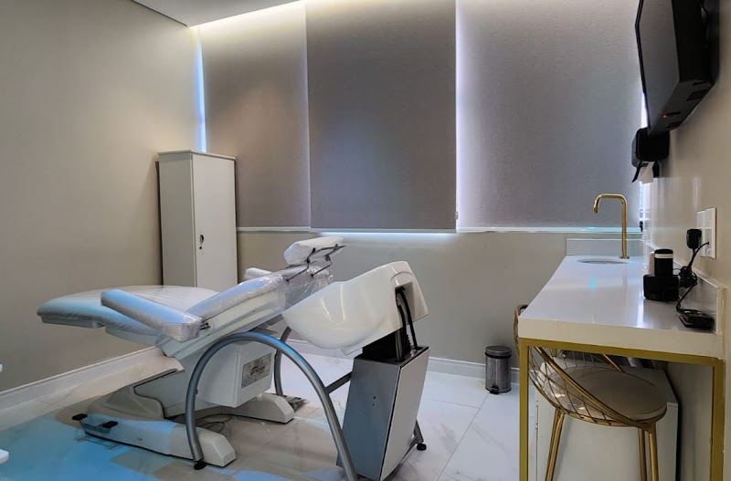 Spazio Hair Transplante logo