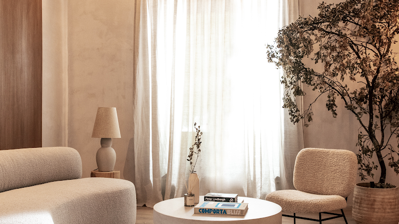 The Profile Clinic logo