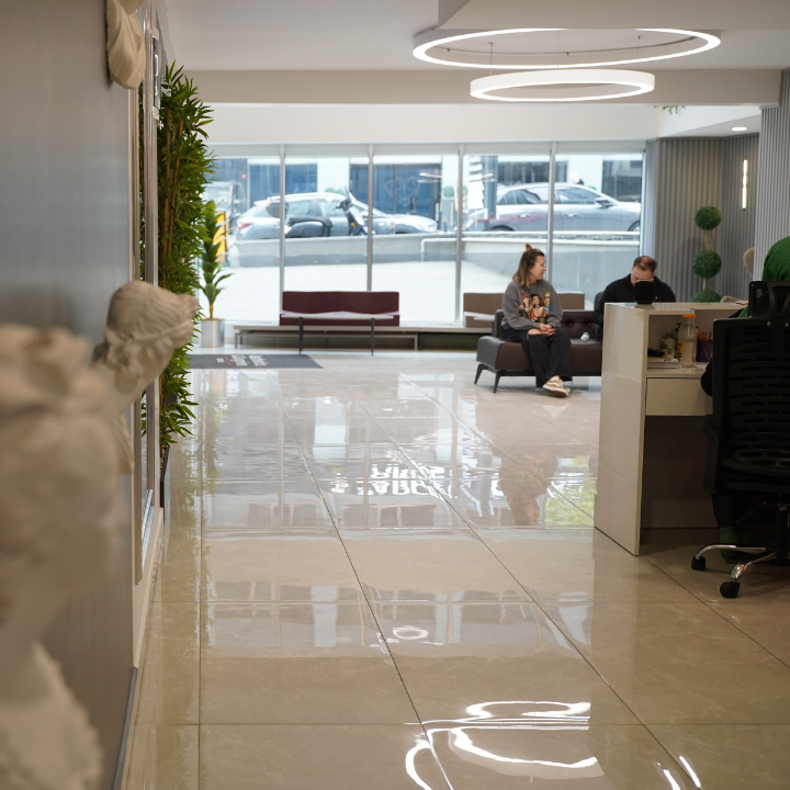 Turk Hair Institute logo